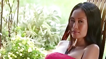 Gorgeous Asian Davon Kim